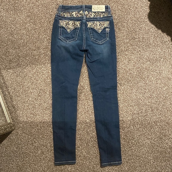 BEAUTIFUL EMBELLISHED MISS ME JEANS “HAILEY SKINNY” 26x30 - Picture 1 of 6